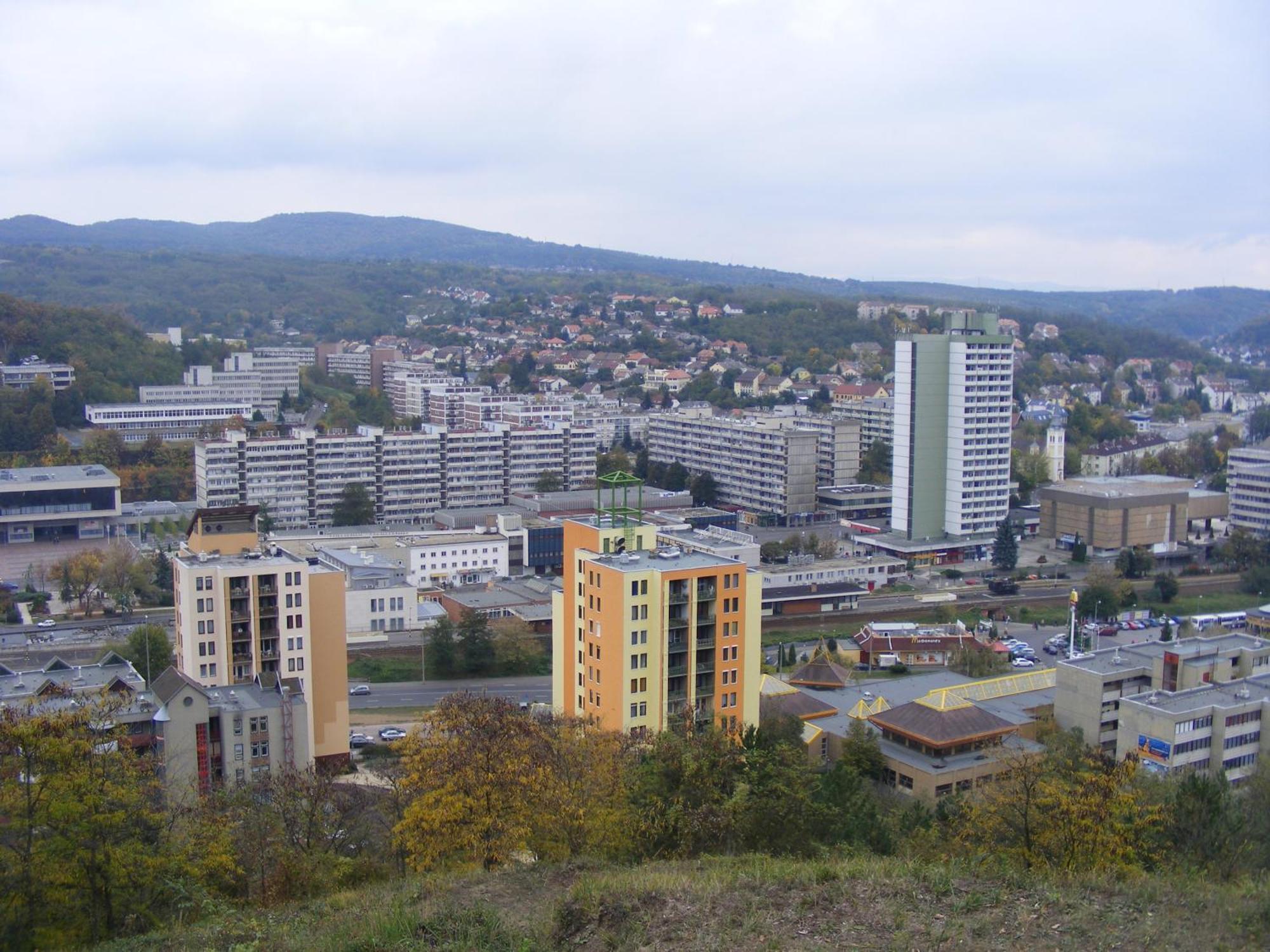 Goldapartman Salgótarján Εξωτερικό φωτογραφία